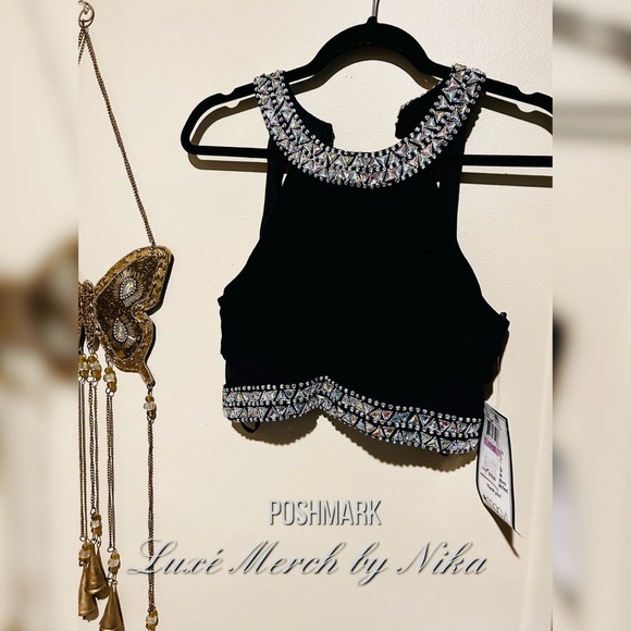 B. Darlin Blue Jeweled Crop Top Size 11/12 juniors - Picture 1 of 5